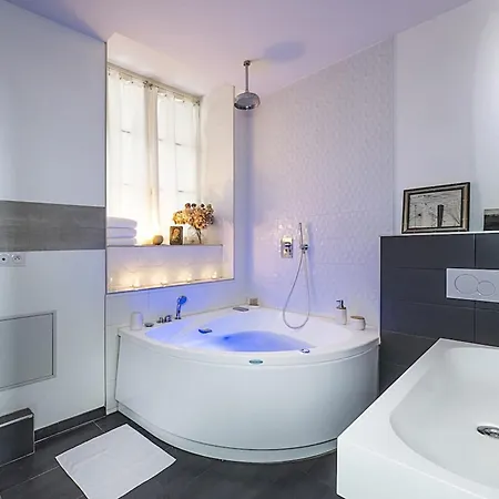 Apartment Cosy Bernard With Jacuzzi Relaxation & Style *
