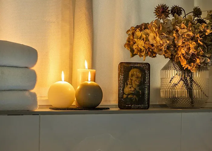 Cosy Bernard With Jacuzzi Relaxation & Style 里昂